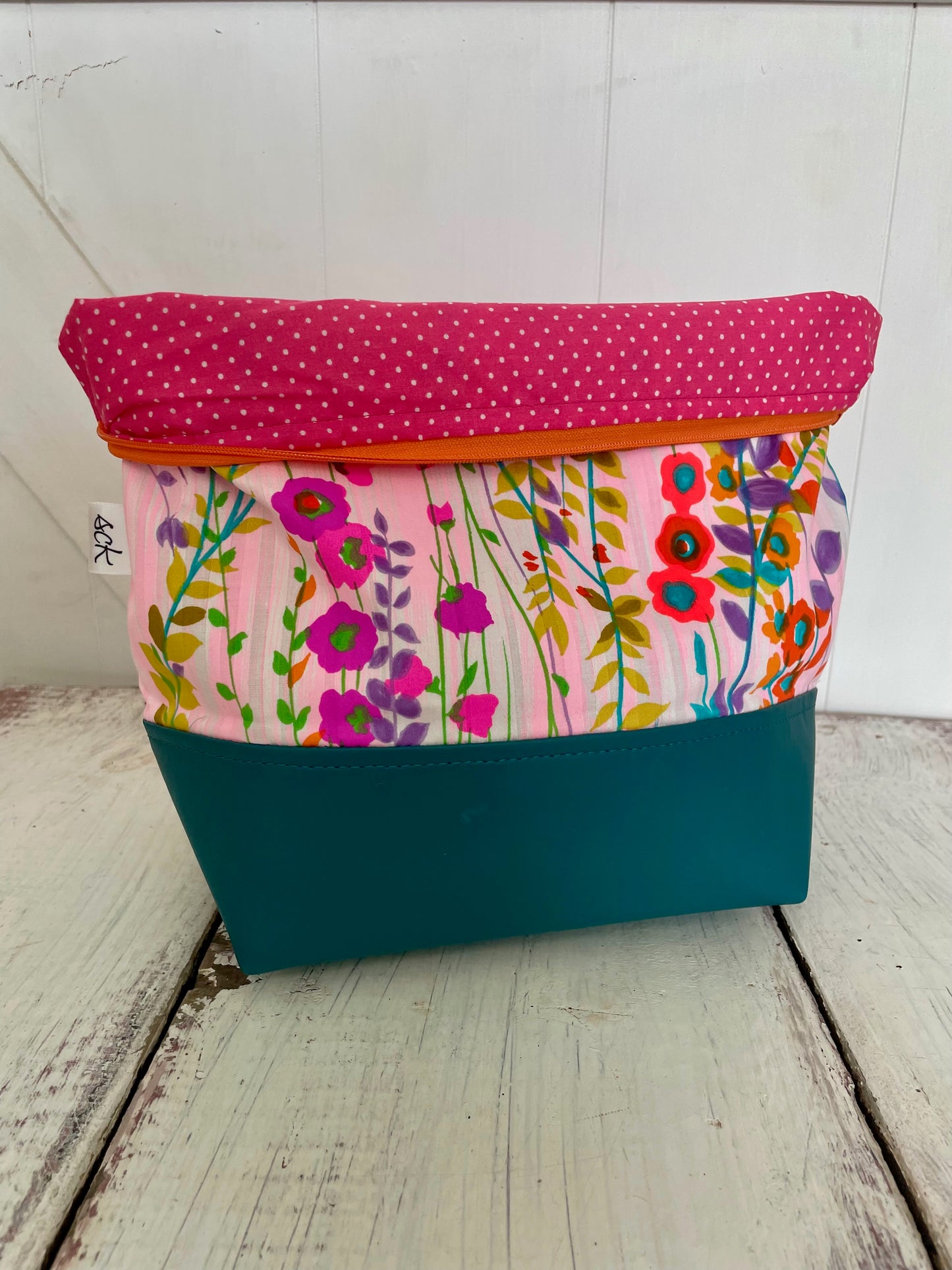 Large Zippered Project Bag - Vintage Bright Floral Pink