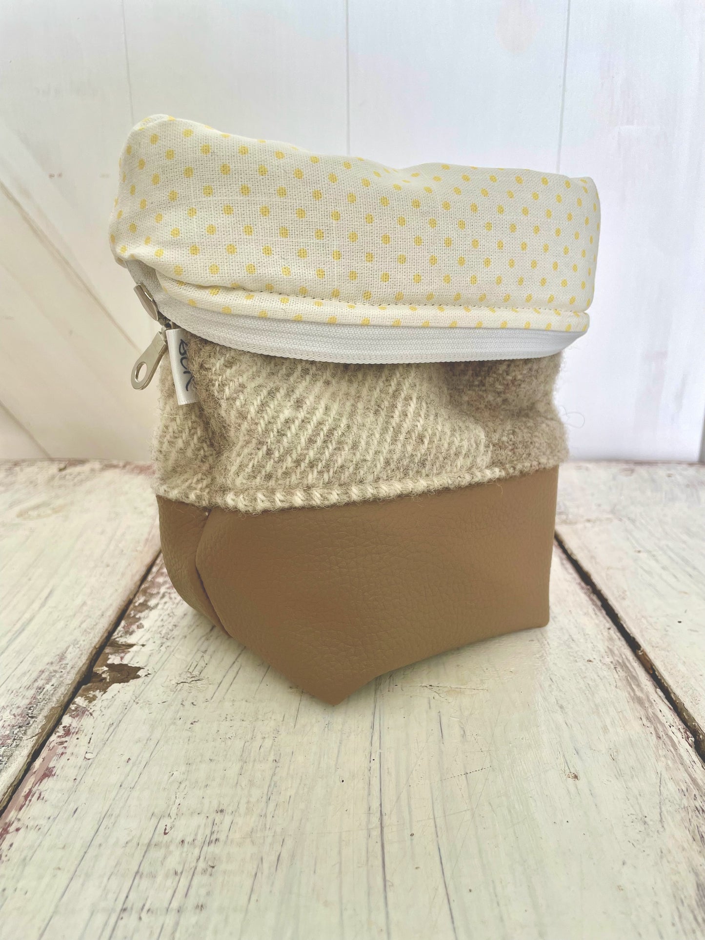Small Zippered Project Bag - Up-cycled Wool Blanket Beige