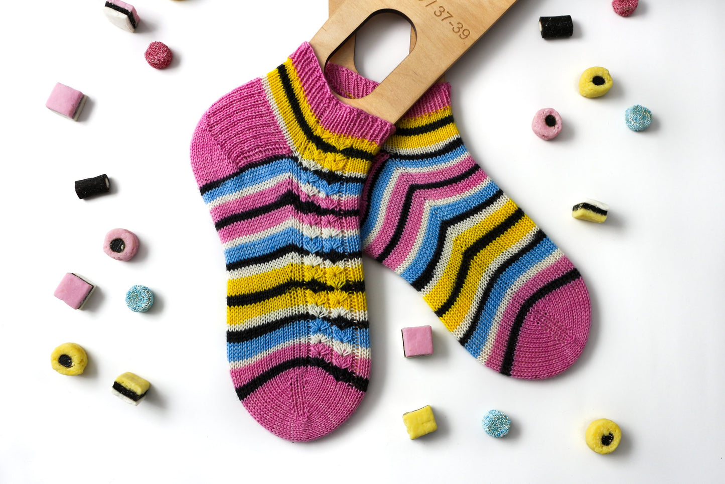 Self-striping sock yarn finished knit
