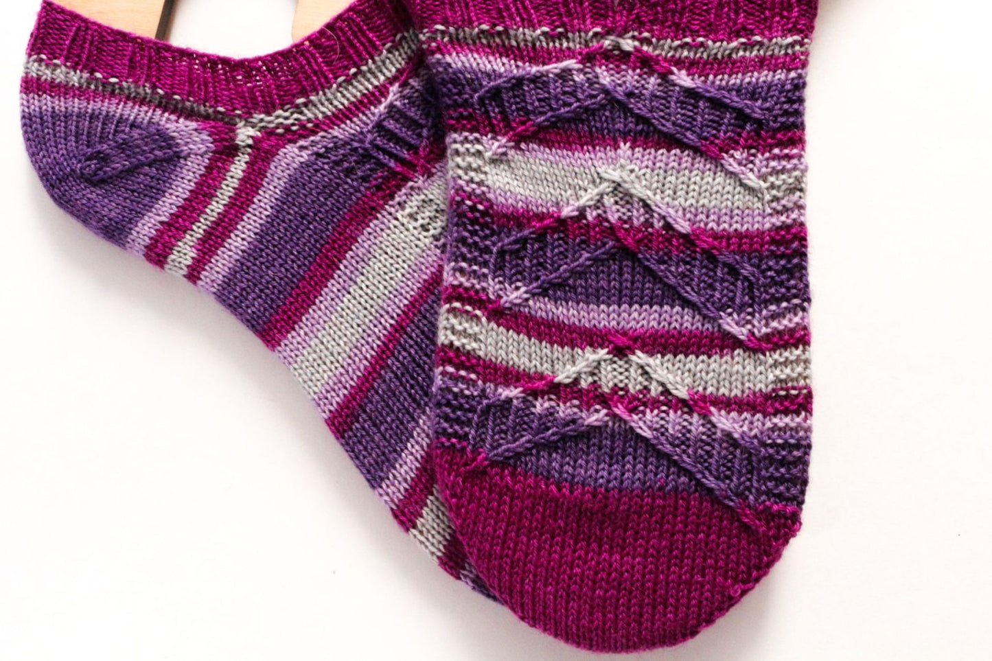 Grapevine (Digital Knitting Pattern)