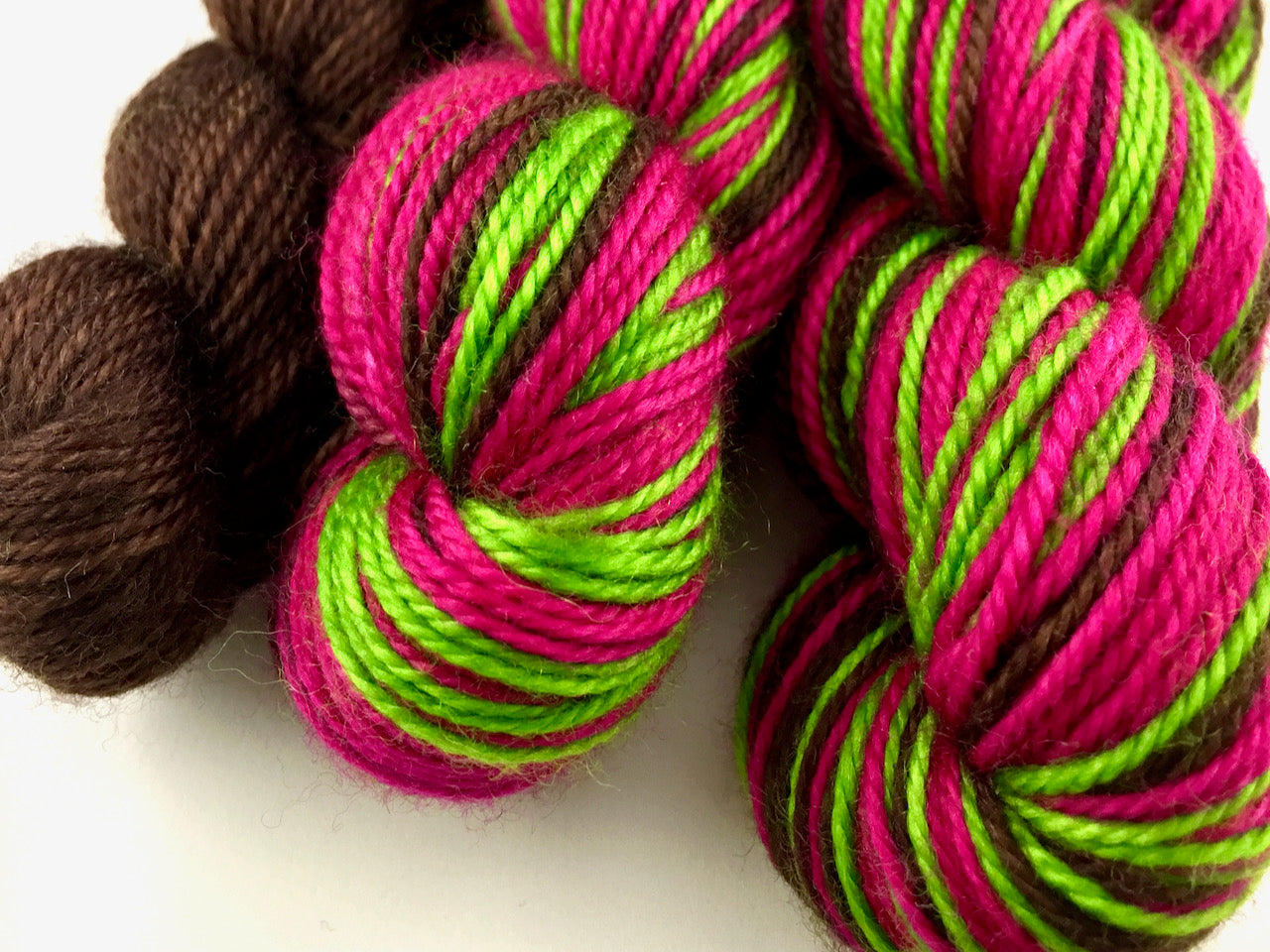 Pow self-striping sock yarn