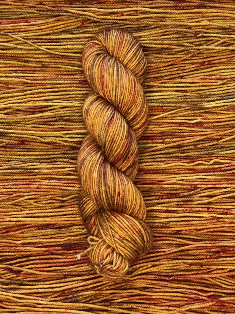 Worsted self-striping sock yarn