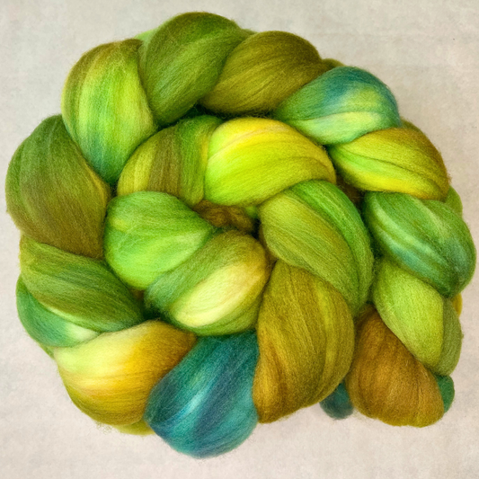 Mossy Knoll - Superwash Merino Wool Roving