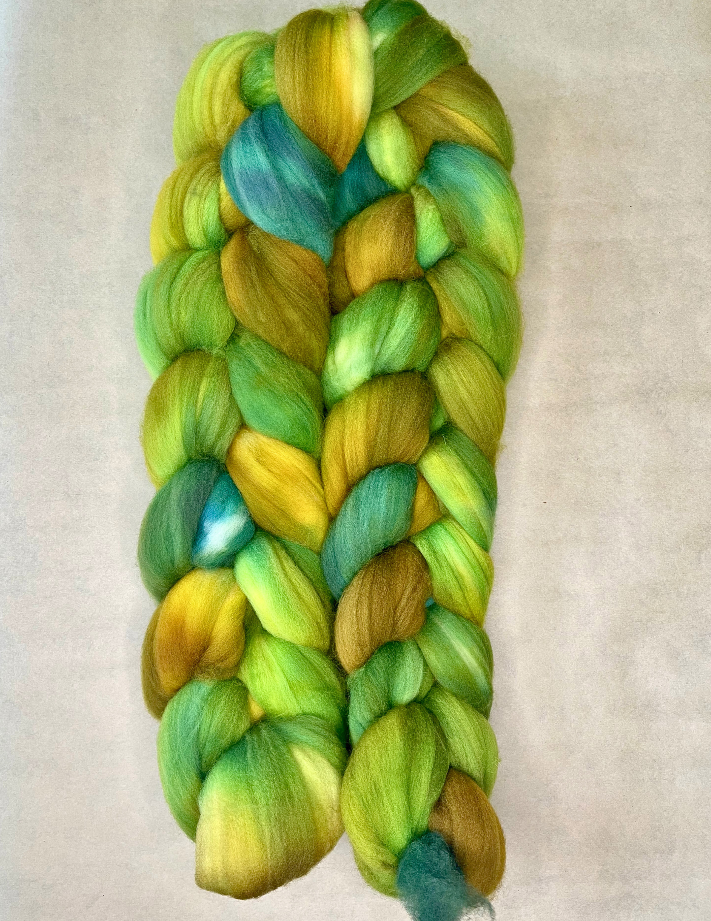 Mossy Knoll - Superwash Merino Wool Roving