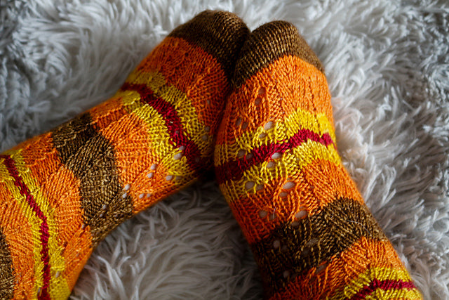 Pocket Full of Cloves (Digital Knitting Pattern)