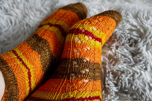 Pocket Full of Cloves (Digital Knitting Pattern)