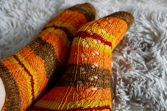 Pocket Full of Cloves (Digital Knitting Pattern)