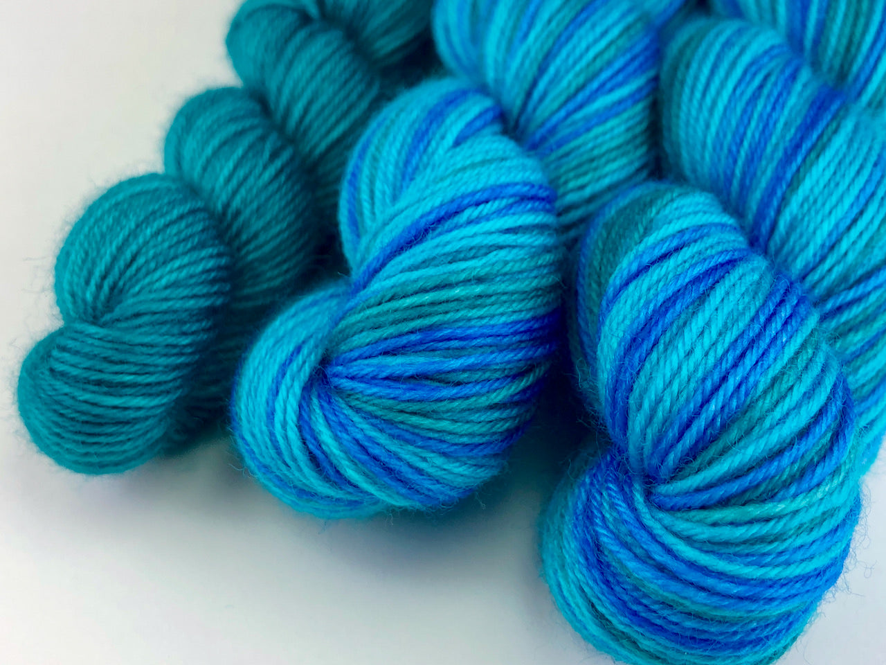 Cannonball self-striping sock yarn