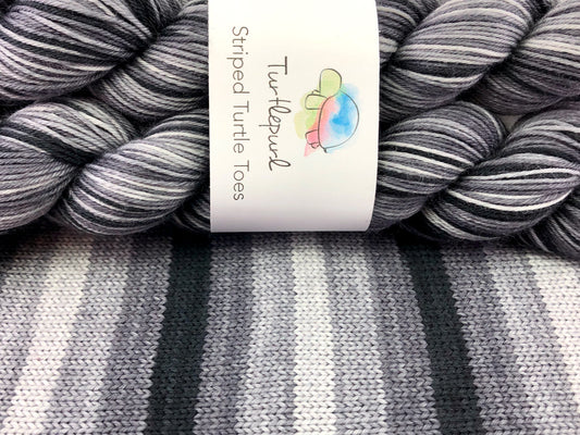 Greyscale self-striping sock yarn