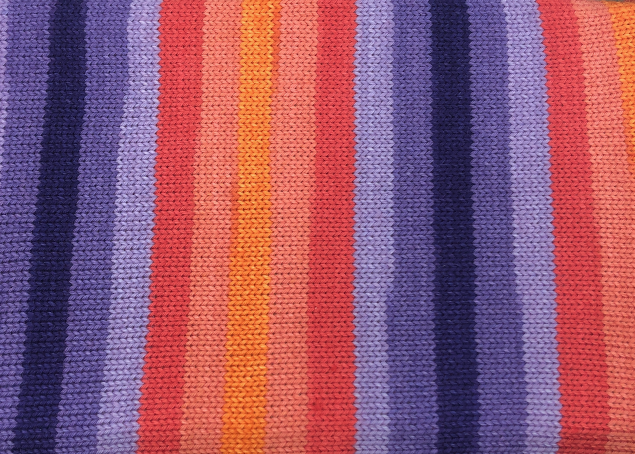 Lavendar sunrise Self-striping sock yarn