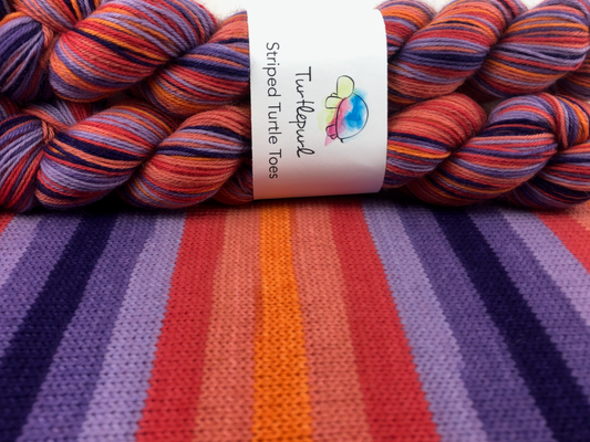 Lavendar sunrise Self-striping sock yarn