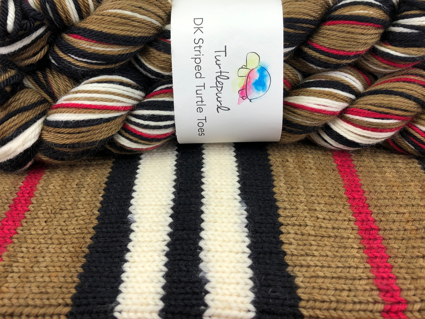 Grandpa's trenchcoat Self-striping sock yarn